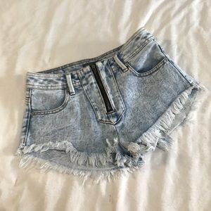 Kendall and Kylie Jean shorts!